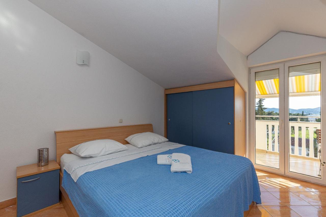 Apartments Dalmata Biograd Na Moru Exteriör bild