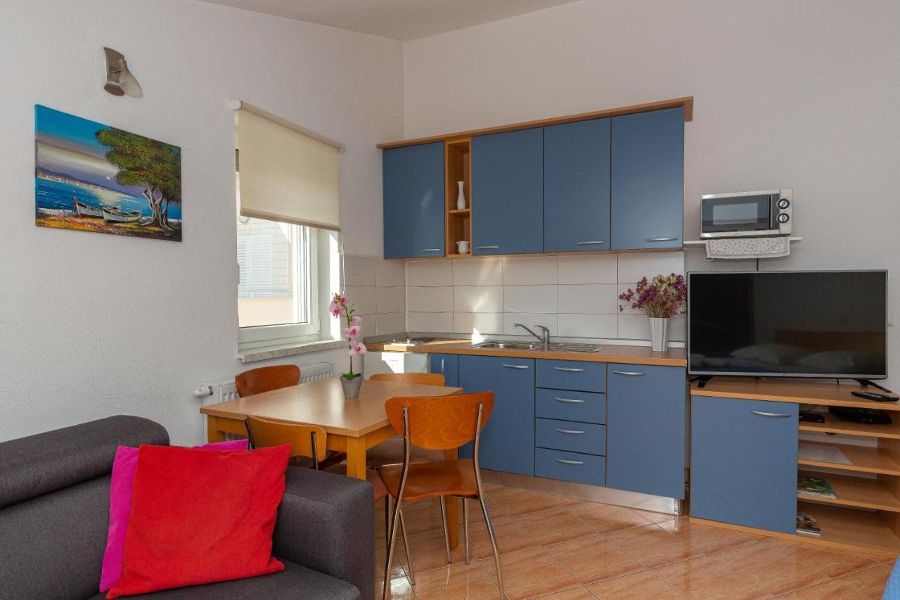 Apartments Dalmata Biograd Na Moru Exteriör bild