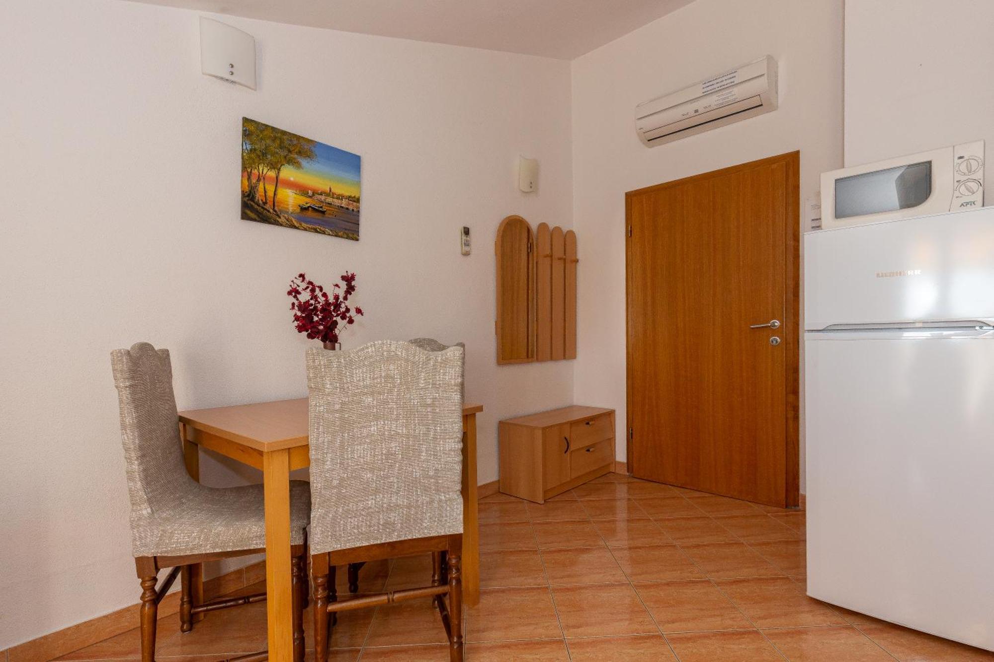 Apartments Dalmata Biograd Na Moru Exteriör bild