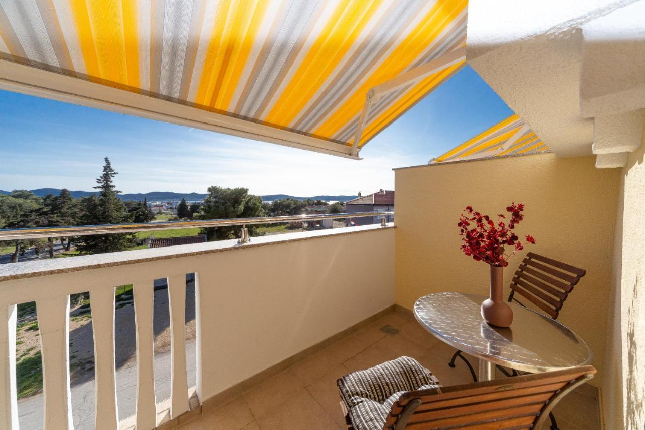 Apartments Dalmata Biograd Na Moru Exteriör bild