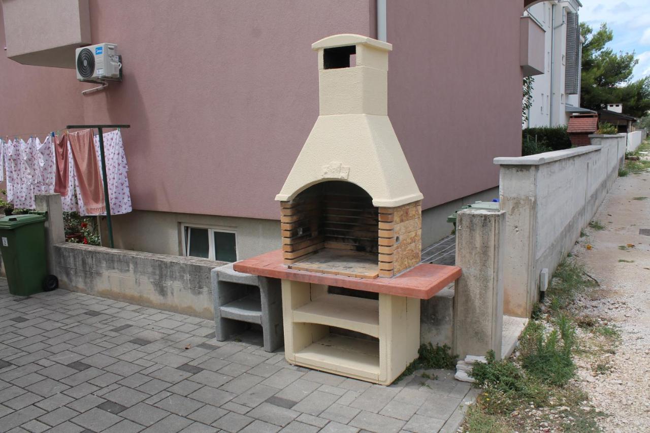 Apartments Dalmata Biograd Na Moru Exteriör bild