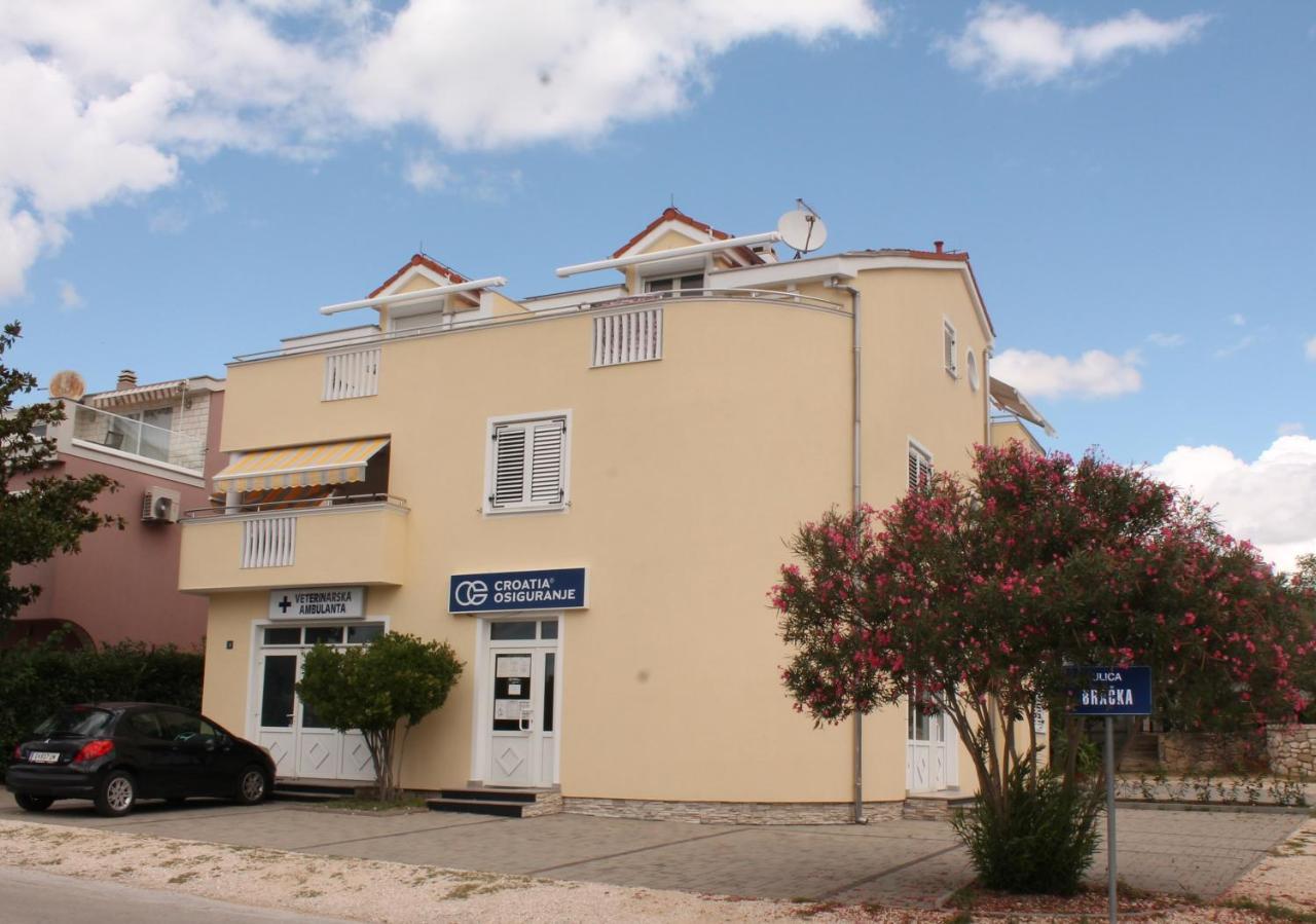 Apartments Dalmata Biograd Na Moru Exteriör bild